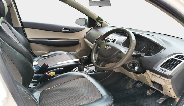 2012 Hyundai i20 MAGNA (O) 1.4 CRDI, Diesel, Manual, 1,54,054 km, interior