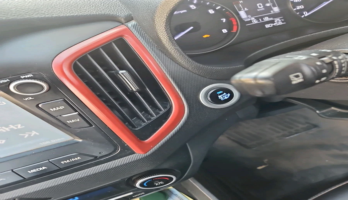 2016 Hyundai Creta SX PLUS  ANNIVERSARY EDITION 1.6 PETROL, Petrol, Manual, 80,458 km, interior