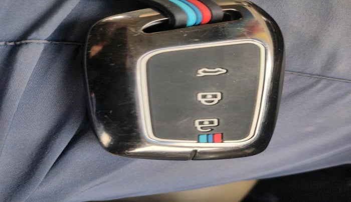 2022 MG HECTOR SHARP 1.5 CVT PETROL DUAL TONE, Petrol, Automatic, 37,817 km, interior