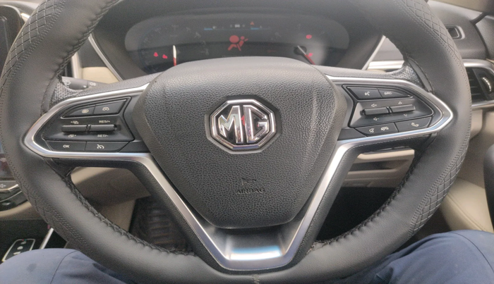 2022 MG HECTOR SHARP 1.5 CVT PETROL DUAL TONE, Petrol, Automatic, 37,817 km, interior