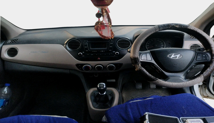 2016 Hyundai Grand i10 SPORTZ 1.2 KAPPA VTVT, Petrol, Manual, 1,66,985 km, interior