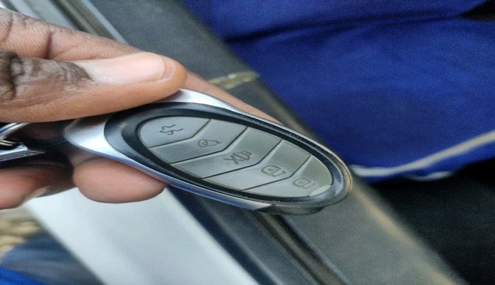 2016 Hyundai Grand i10 SPORTZ 1.2 KAPPA VTVT, Petrol, Manual, 1,66,985 km, interior