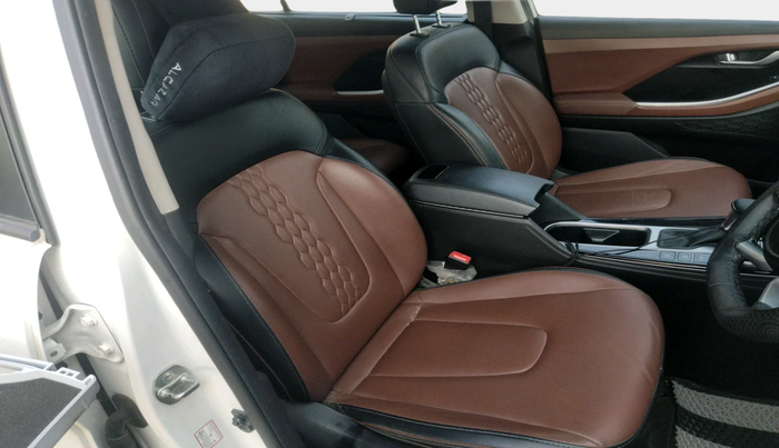 2023 Hyundai ALCAZAR PLATINUM(O) 7STR 1.5 AT, Diesel, Automatic, 34,799 km, interior