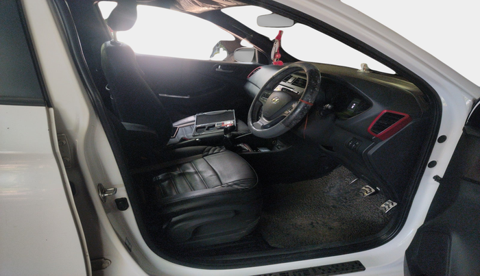 2018 Hyundai i20 Active 1.2 SX, Petrol, Manual, 81,308 km, interior