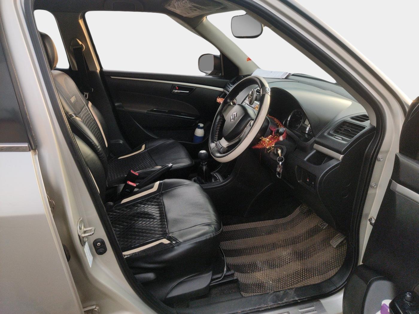 2016 Maruti Swift VDI, Diesel, Manual, 1,33,000 km, interior