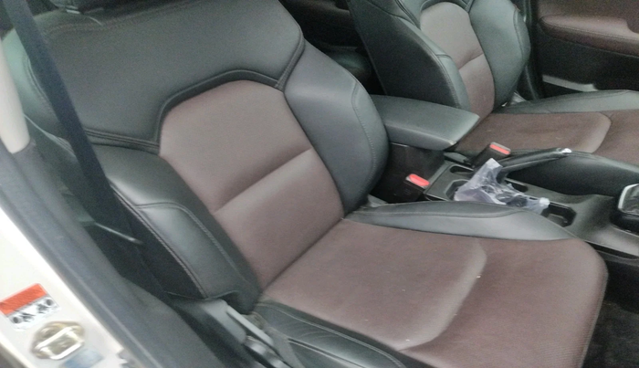 2024 Maruti Grand Vitara ALPHA SMART HYBRID, Petrol, Manual, 2,004 km, interior