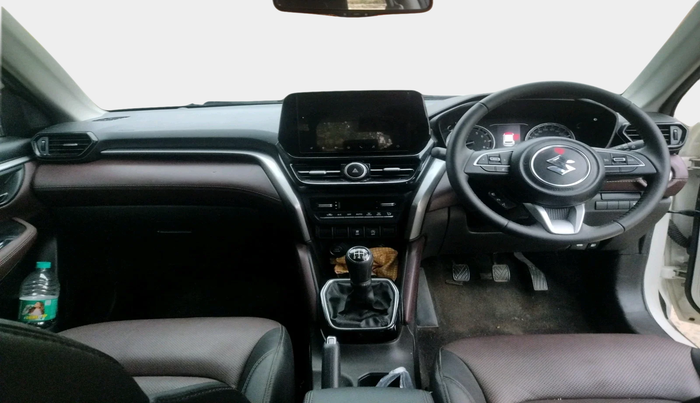 2024 Maruti Grand Vitara ALPHA SMART HYBRID, Petrol, Manual, 2,004 km, interior