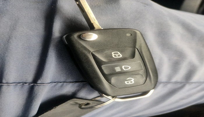 2024 Tata PUNCH ADVENTURE MT, Petrol, Manual, 16,815 km, interior