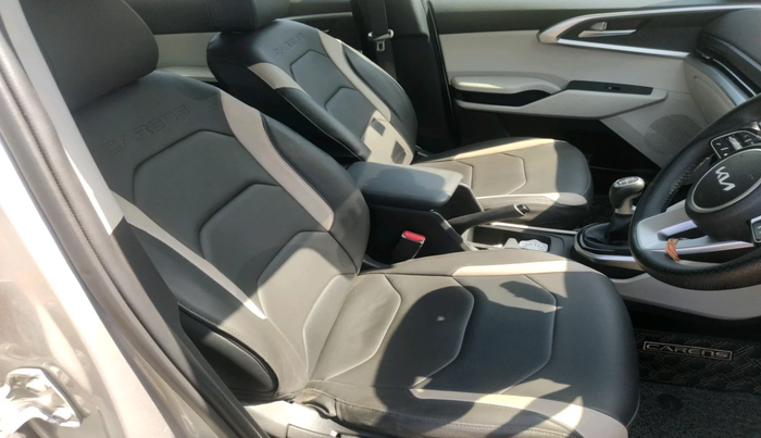 2024 KIA CARENS Prestige (O) 1.5 Petrol 7 STR, Petrol, Manual, 14,701 km, interior