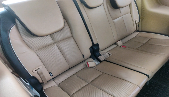 2020 KIA CARNIVAL LIMOUSINE 2.2 7 STR, Diesel, Automatic, 1,30,398 km, interior