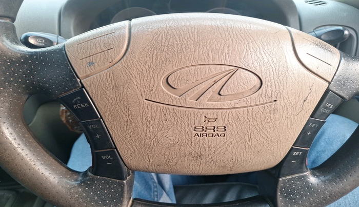 2011 Mahindra Scorpio VLX 2WD AIRBAG BS-III, Diesel, Manual, 1,38,383 km, interior