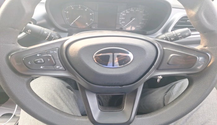 2020 Tata ALTROZ XM PLUS PETROL, Petrol, Manual, 47,412 km, interior