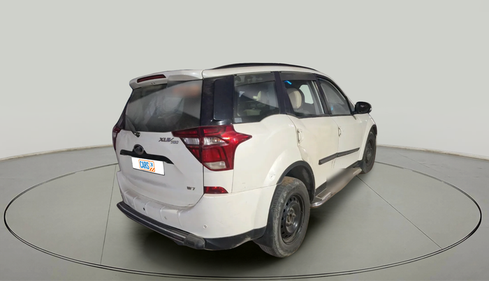 2020 Mahindra XUV500 W7, Diesel, Manual, 88,918 km, exterior