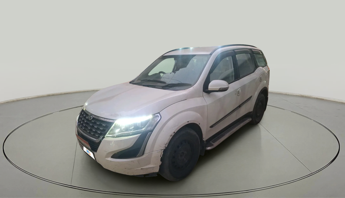 2020 Mahindra XUV500 W7, Diesel, Manual, 88,918 km, exterior