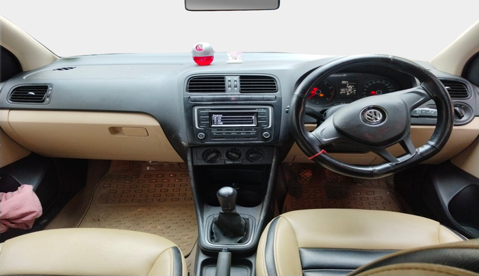 2016 Volkswagen Ameo COMFORTLINE 1.2L, Petrol, Manual, 38,106 km, interior