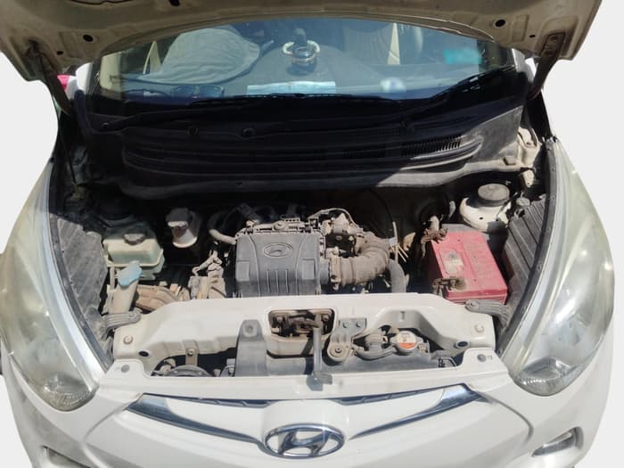 2017 Hyundai Eon MAGNA + AIRBAG, Petrol, Manual, 86,529 km, exterior