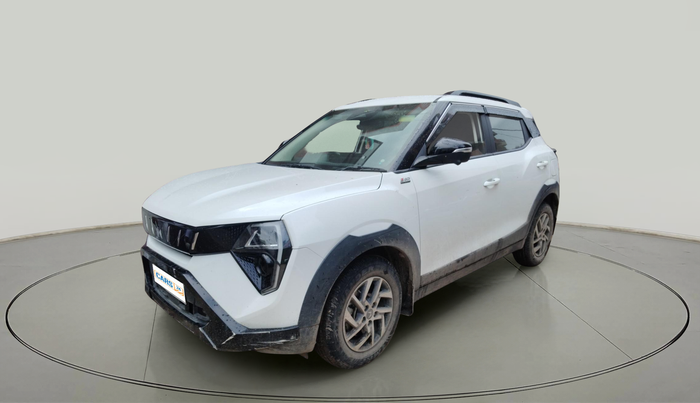 2024 Mahindra XUV 3XO AX5L 1.2 TGDi AT, Petrol, Automatic, 12,649 km, exterior