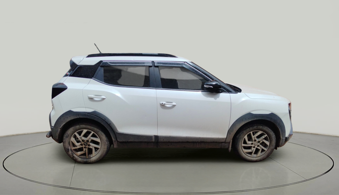 2024 Mahindra XUV 3XO AX5L 1.2 TGDi AT, Petrol, Automatic, 12,649 km, exterior