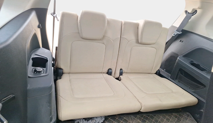 2021 Tata Safari XZ PLUS, Diesel, Manual, 1,02,681 km, interior