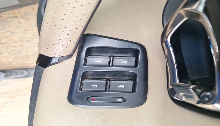 2021 Tata Safari XZ PLUS, Diesel, Manual, 1,02,681 km, interior