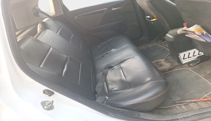 2018 Honda WR-V 1.5L I-DTEC VX MT, Diesel, Manual, 1,23,817 km, interior