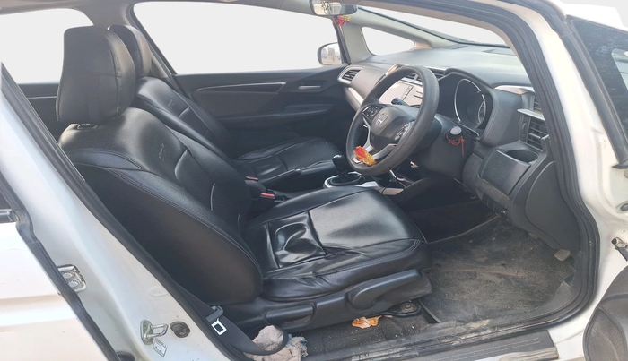 2018 Honda WR-V 1.5L I-DTEC VX MT, Diesel, Manual, 1,23,817 km, interior