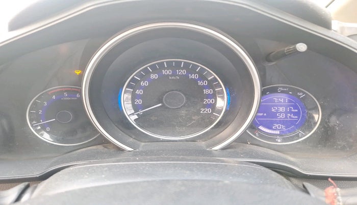 2018 Honda WR-V 1.5L I-DTEC VX MT, Diesel, Manual, 1,23,817 km, interior