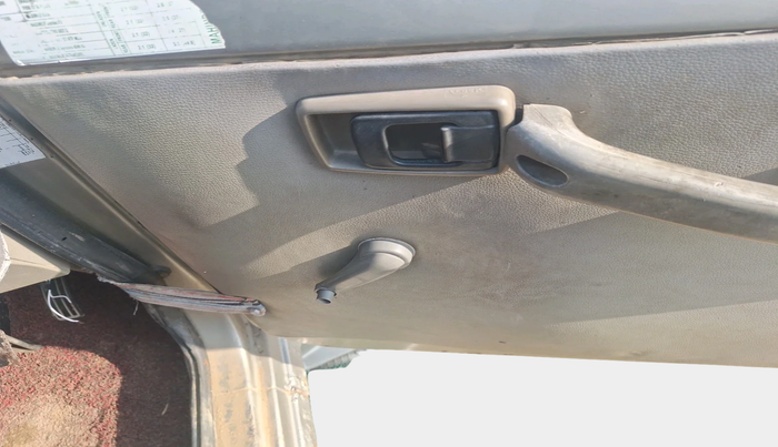 2013 Mahindra Bolero SLE BS-III, Diesel, Manual, 1,45,096 km, interior