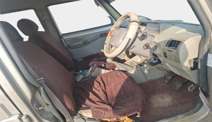 2013 Mahindra Bolero SLE BS-III, Diesel, Manual, 1,45,096 km, interior