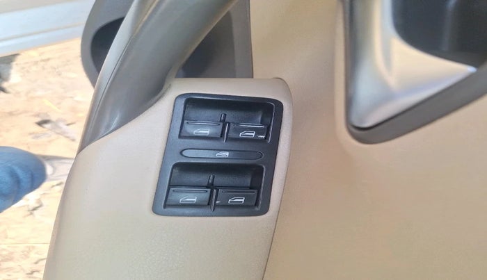 2018 Volkswagen Vento HIGHLINE PLUS 1.5 AT 16 ALLOY, Diesel, Automatic, 1,30,647 km, interior