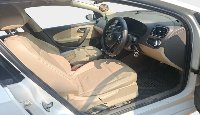 2018 Volkswagen Vento HIGHLINE PLUS 1.5 AT 16 ALLOY, Diesel, Automatic, 1,30,647 km, interior