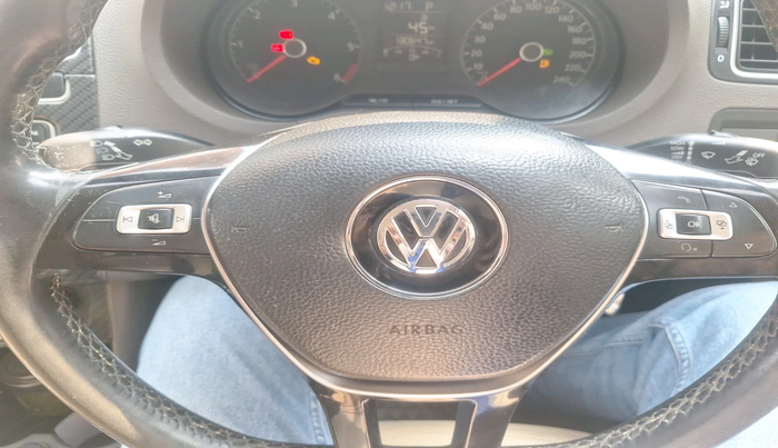 2018 Volkswagen Vento HIGHLINE PLUS 1.5 AT 16 ALLOY, Diesel, Automatic, 1,30,647 km, interior