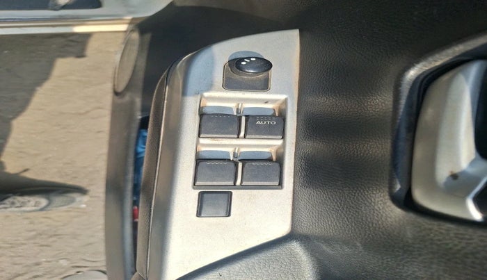 2013 Maruti Wagon R 1.0 VXI, Petrol, Manual, 54,091 km, interior