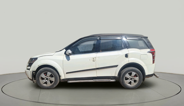 2014 Mahindra XUV500 W6, Diesel, Manual, 1,08,024 km, exterior