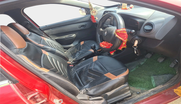 2018 Renault Kwid RXT 1.0 (O), Petrol, Manual, 1,42,271 km, interior