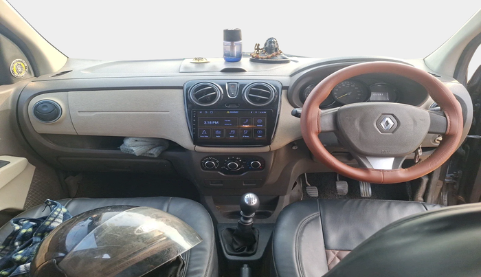 2016 Renault Lodgy 110 PS RXL 8STR, Diesel, Manual, 1,02,593 km, interior