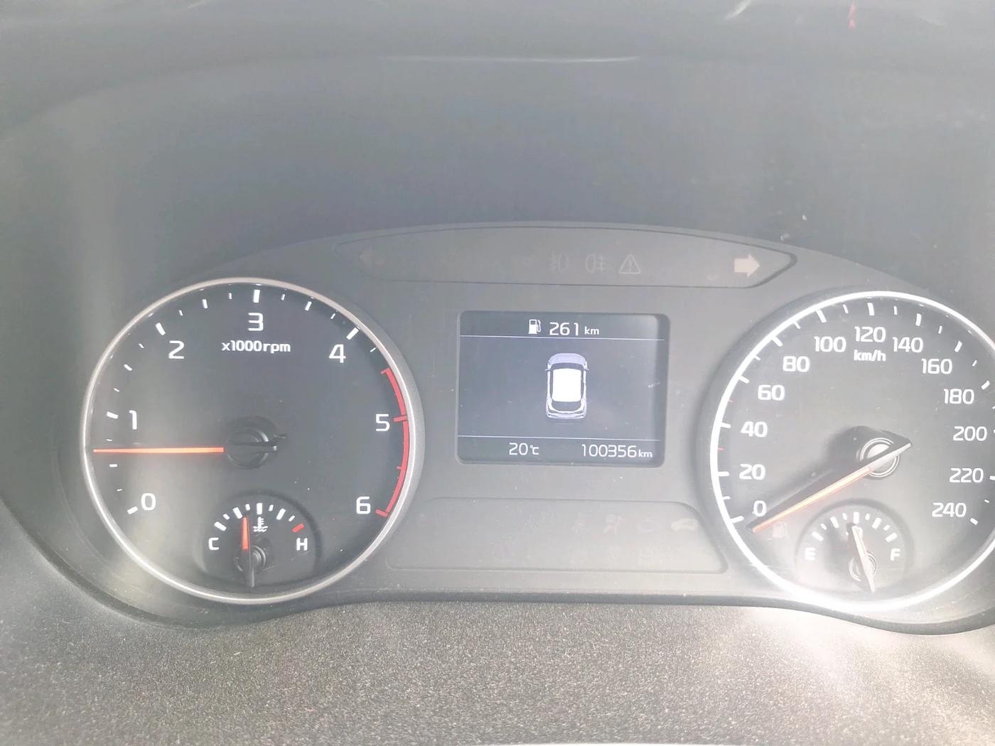 2020 KIA SELTOS HTX 1.5 DIESEL, Diesel, Manual, 1,00,356 km, interior