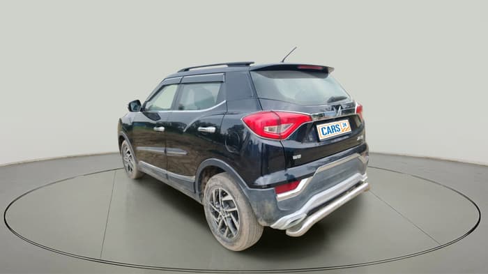 2023 Mahindra XUV300 W8 (O) 1.2 PETROL, Petrol, Manual, 22,946 km, exterior