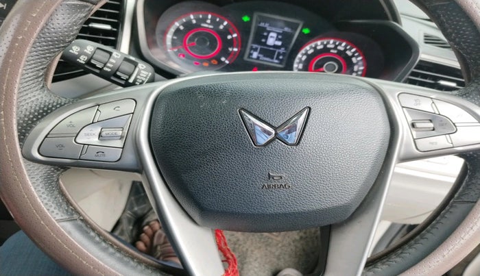 2023 Mahindra XUV300 W8 (O) 1.2 PETROL, Petrol, Manual, 22,946 km, interior
