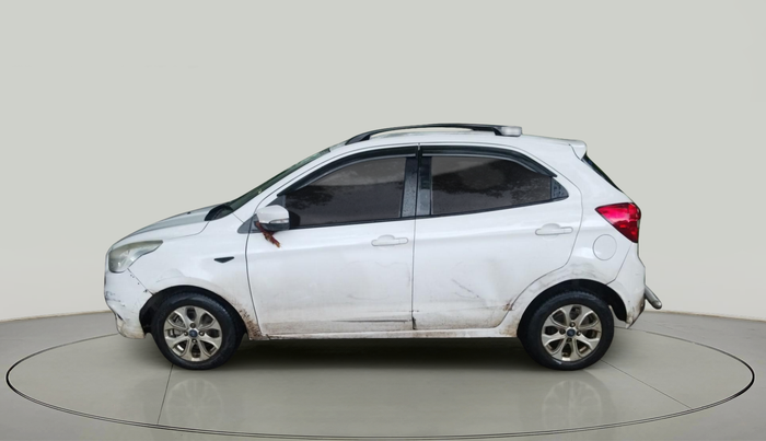 2017 Ford New Figo TITANIUM 1.2 PETROL MT, Petrol, Manual, 68,077 km, exterior