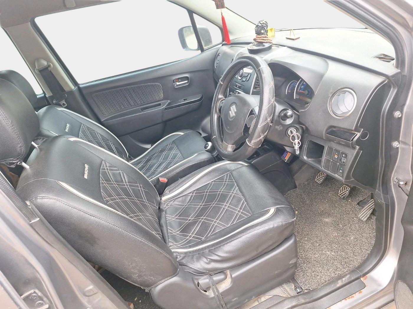 2015 Maruti Wagon R Stingray VXI, Petrol, Manual, 1,92,280 km, interior