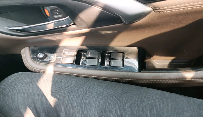 2023 Toyota URBAN CRUISER HYRYDER V HYBRID, Hybrid, Automatic, 53,285 km, interior