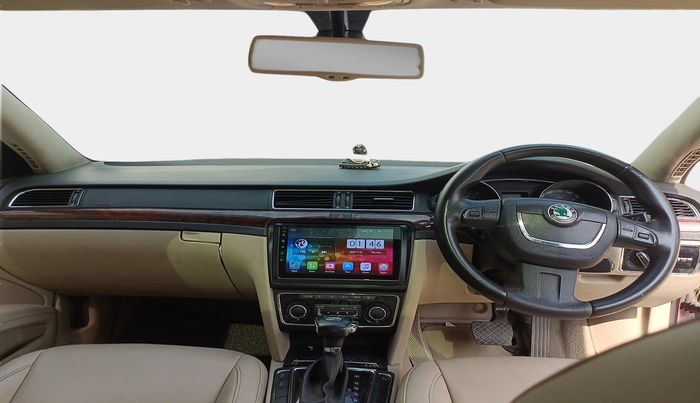 2011 Skoda Superb ELEGANCE 1.8 TSI AT, Petrol, Automatic, 1,01,265 km, interior