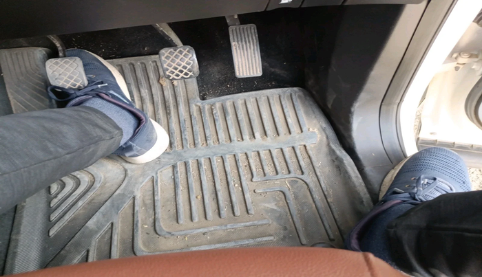 2020 MG HECTOR PLUS SHARP 2.0 DIESEL TURBO MT 6-STR, Diesel, Manual, 1,31,162 km, interior