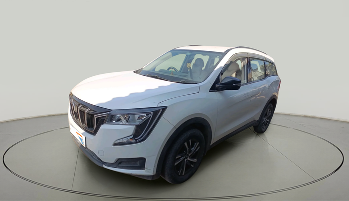 2022 Mahindra XUV700 MX D MT 5 STR, Diesel, Manual, 1,13,689 km, exterior