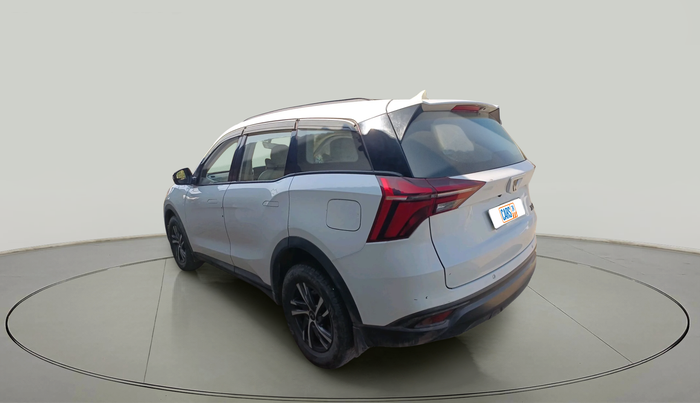 2022 Mahindra XUV700 MX D MT 5 STR, Diesel, Manual, 1,13,689 km, exterior