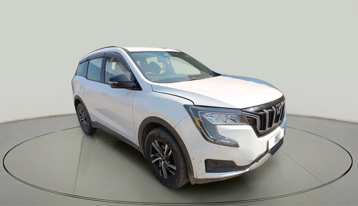 2022 Mahindra XUV700 MX D MT 5 STR, Diesel, Manual, 1,13,689 km, exterior