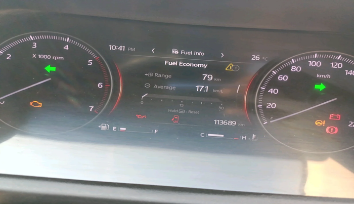 2022 Mahindra XUV700 MX D MT 5 STR, Diesel, Manual, 1,13,689 km, interior