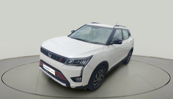 2022 Mahindra XUV300 W8 (O) 1.2 PETROL, Petrol, Manual, 63,701 km, exterior
