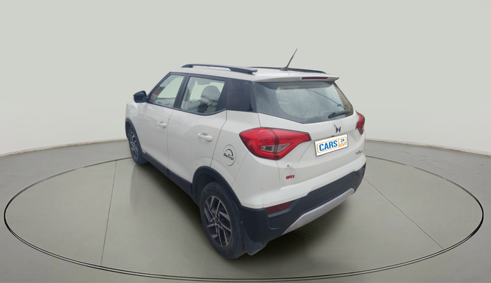 2022 Mahindra XUV300 W8 (O) 1.2 PETROL, Petrol, Manual, 63,701 km, exterior